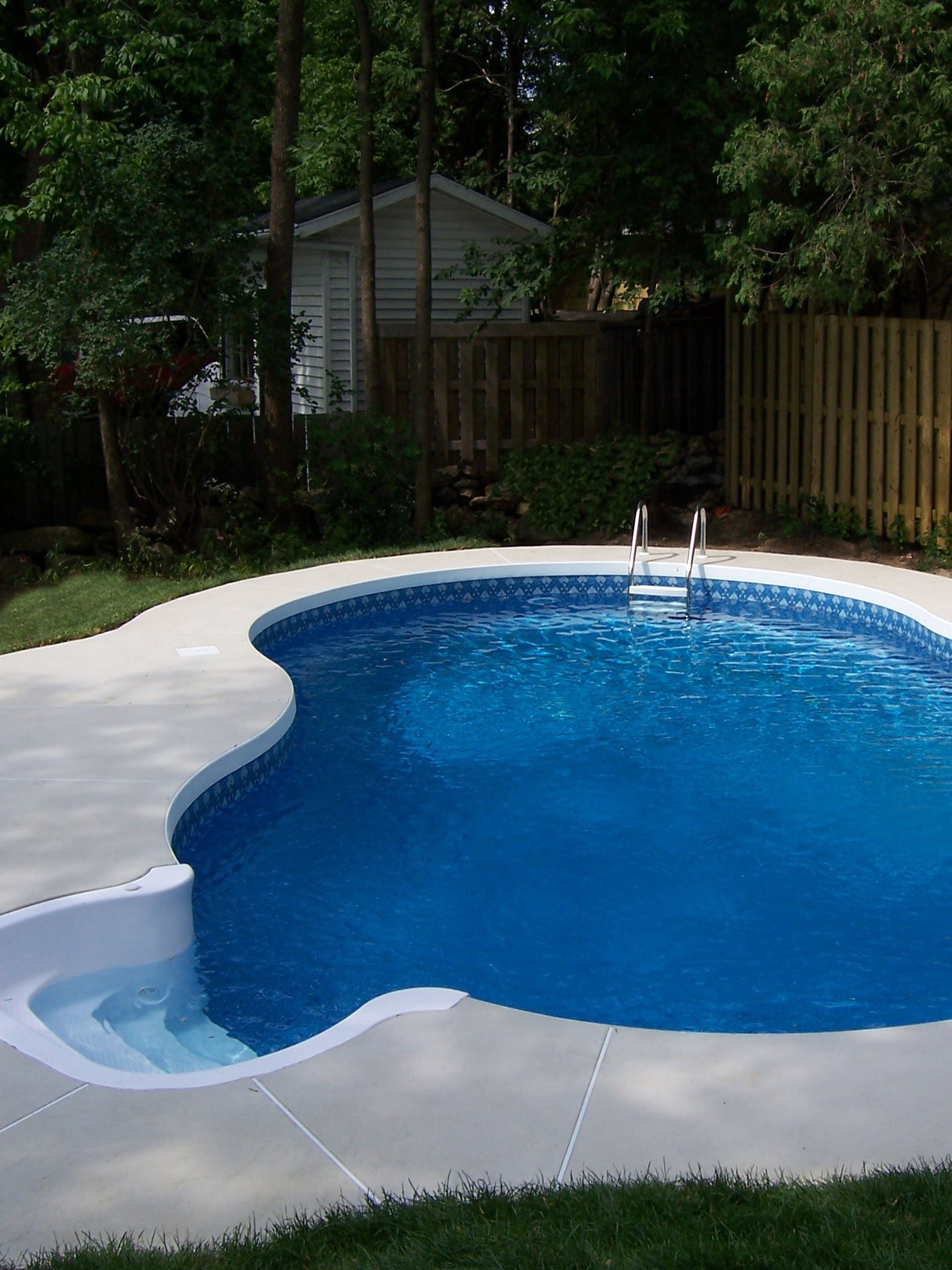 STEEL INGROUND POOL - Piscines et Spas Seychelles Pools and Spas Lasalle